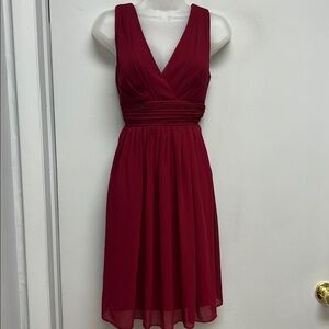 Ever Pretty Burgundy Pleated V-Neck Cocktail Dress – Size Small (US 4)